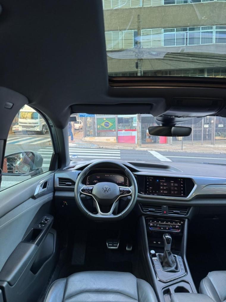 VOLKSWAGEN Taos - Foto