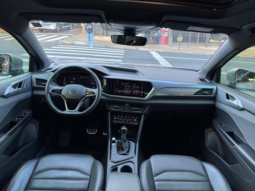 VOLKSWAGEN Taos - Foto