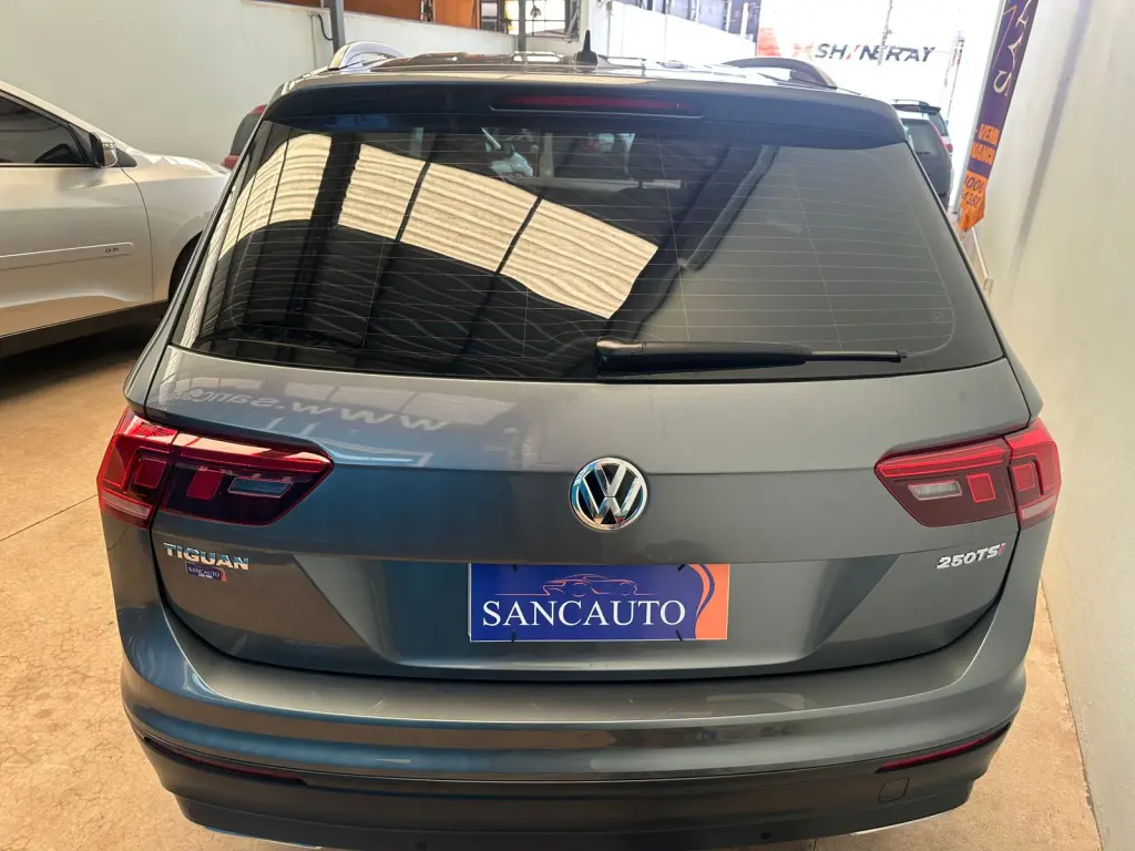 VOLKSWAGEN Tiguan - Foto
