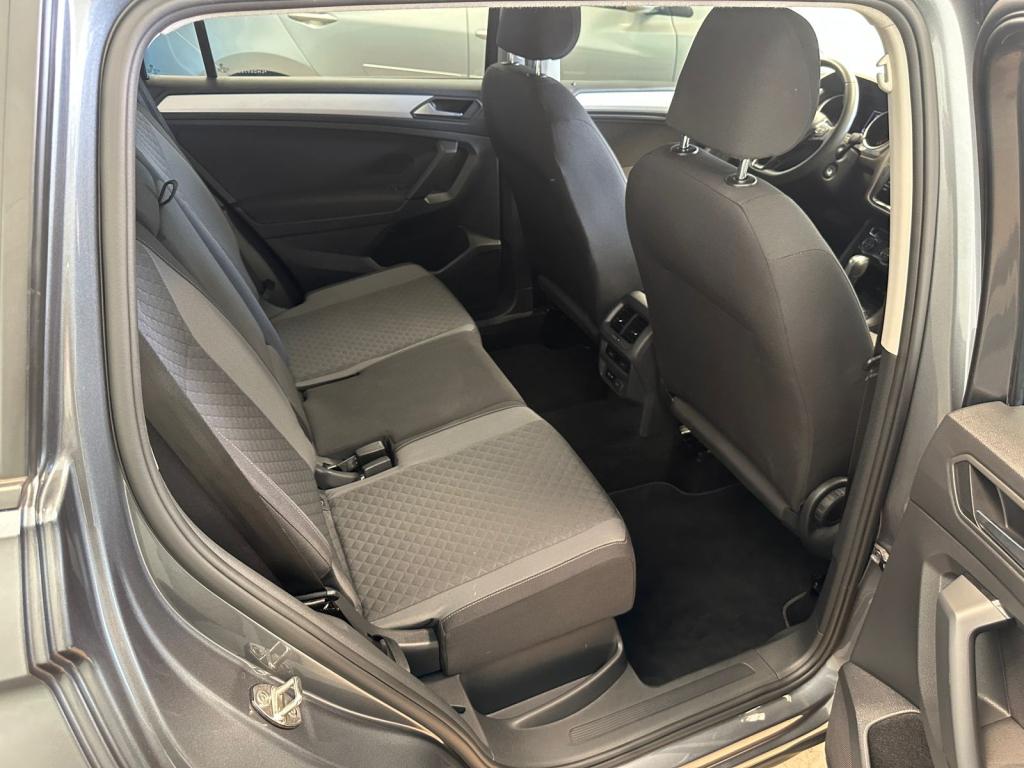VOLKSWAGEN Tiguan - Foto