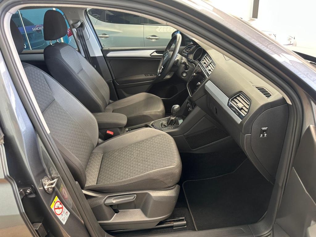 VOLKSWAGEN Tiguan - Foto