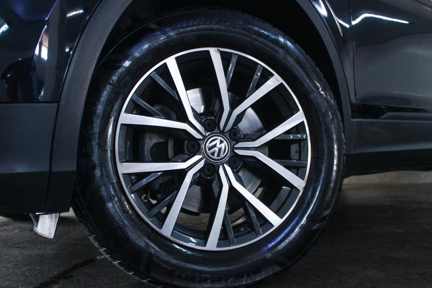 VOLKSWAGEN Tiguan - Foto
