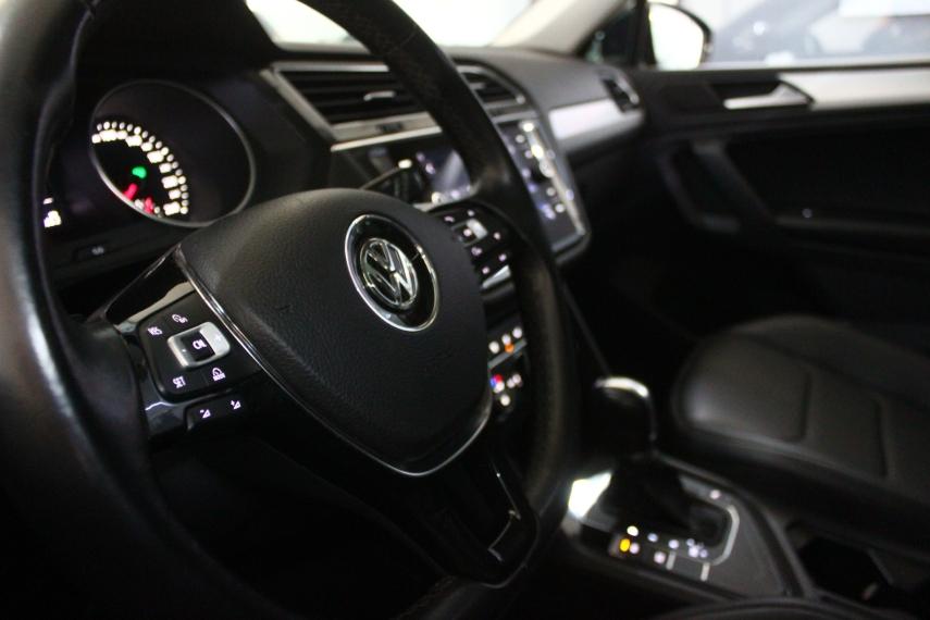 VOLKSWAGEN Tiguan - Foto