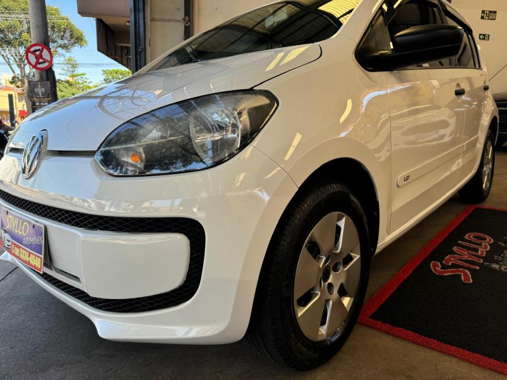 VOLKSWAGEN UP - Foto