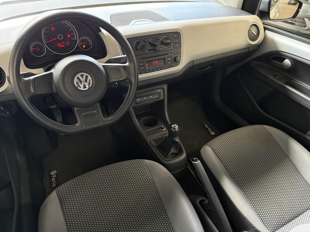VOLKSWAGEN UP - Foto