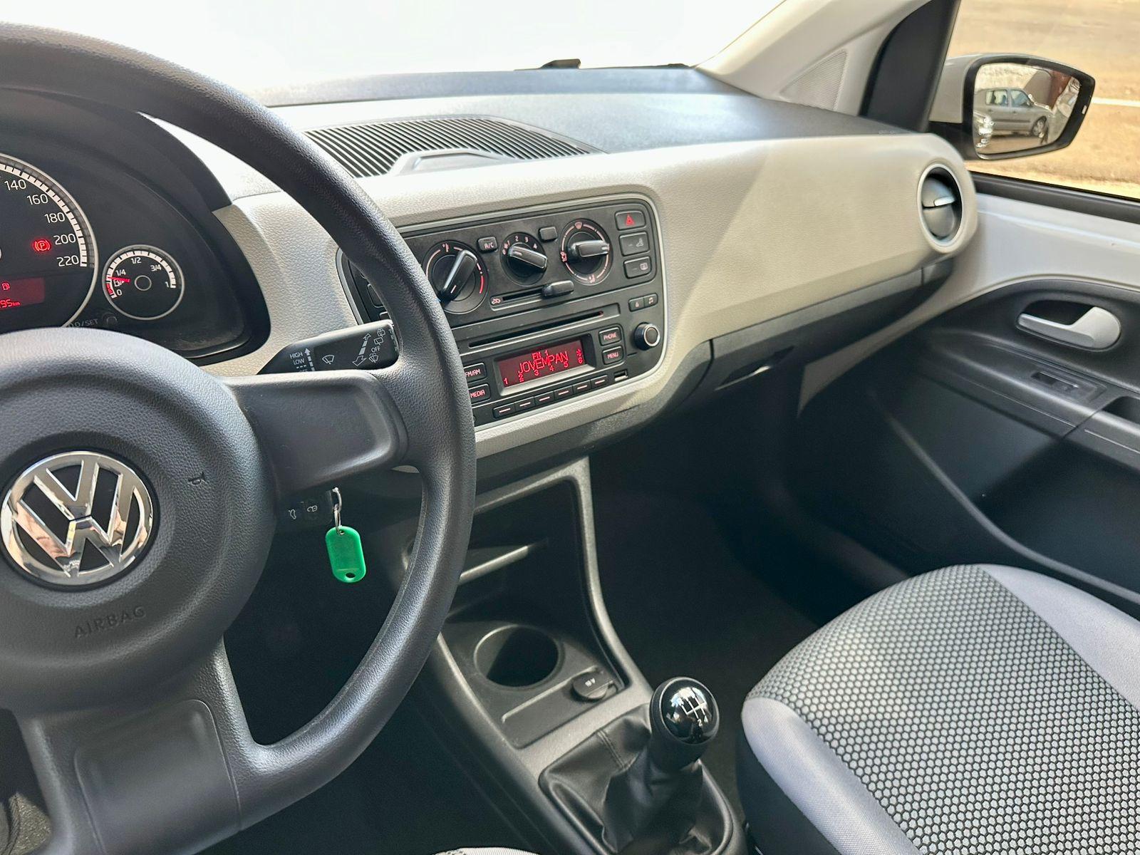 VOLKSWAGEN UP - Foto