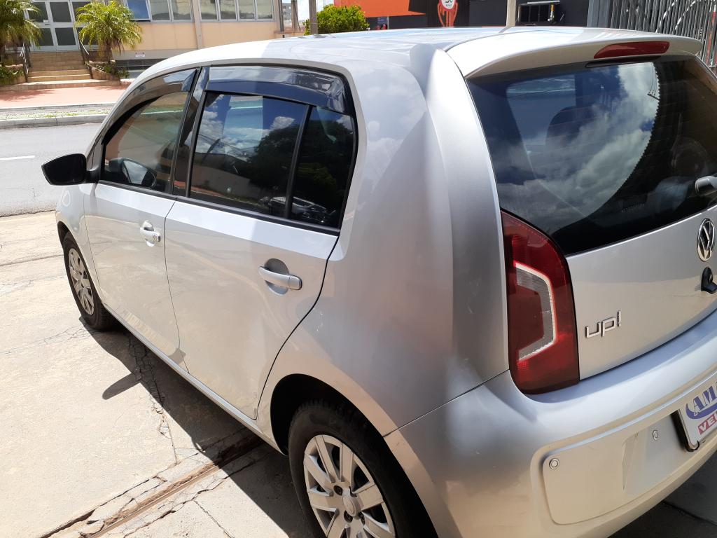 VOLKSWAGEN UP - Foto