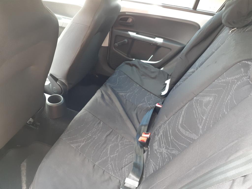 VOLKSWAGEN UP - Foto