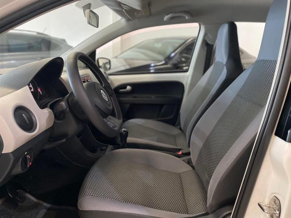 VOLKSWAGEN UP - Foto