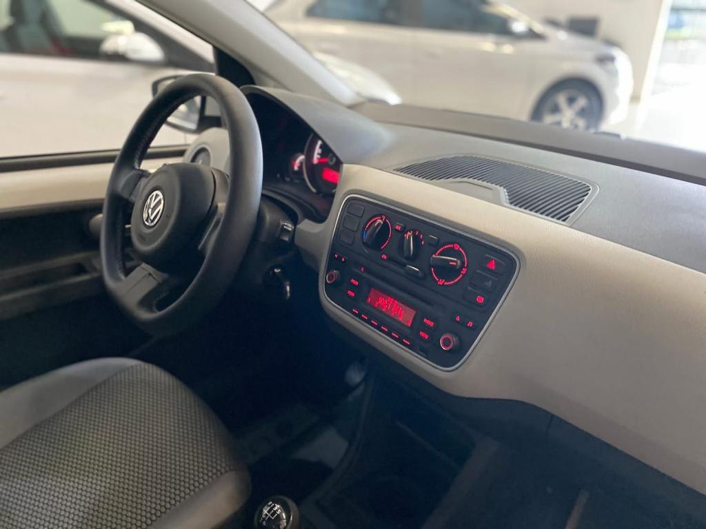 VOLKSWAGEN UP - Foto