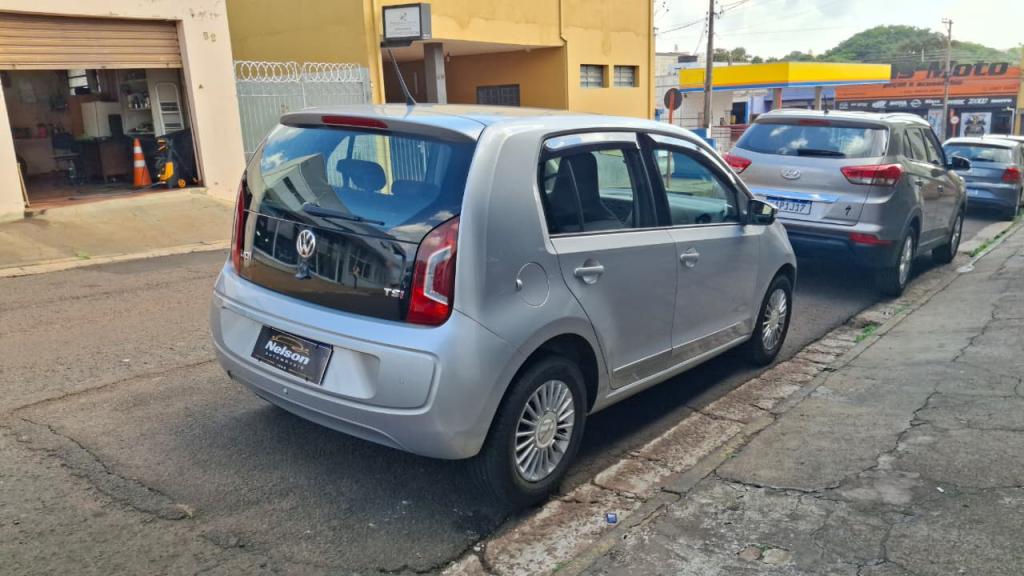 VOLKSWAGEN UP - Foto