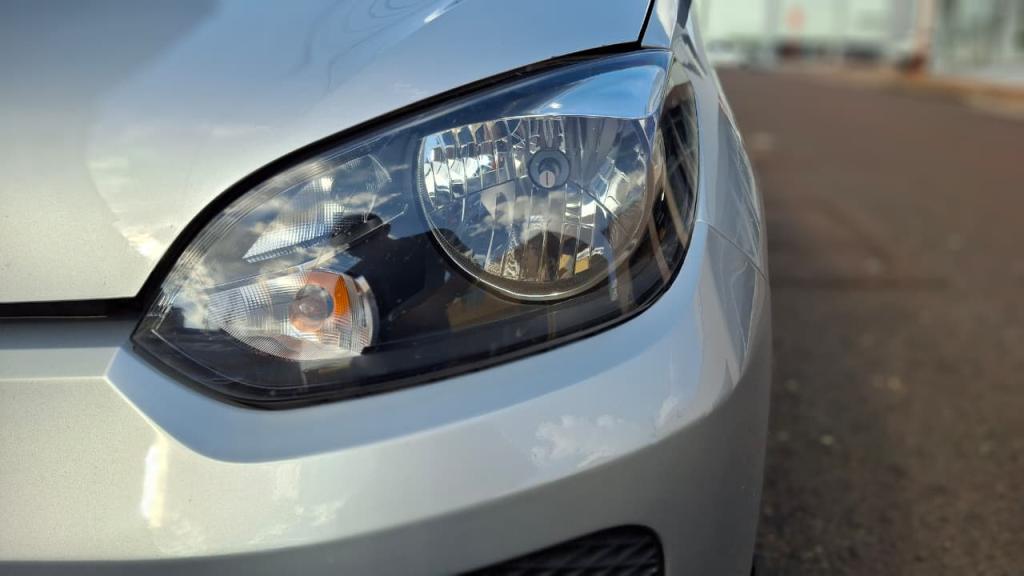 VOLKSWAGEN UP - Foto
