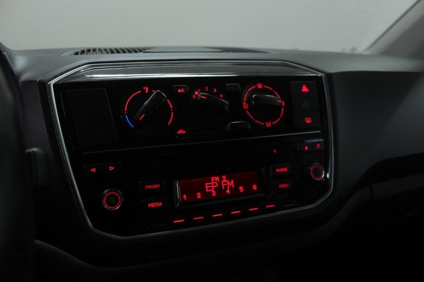 VOLKSWAGEN UP - Foto