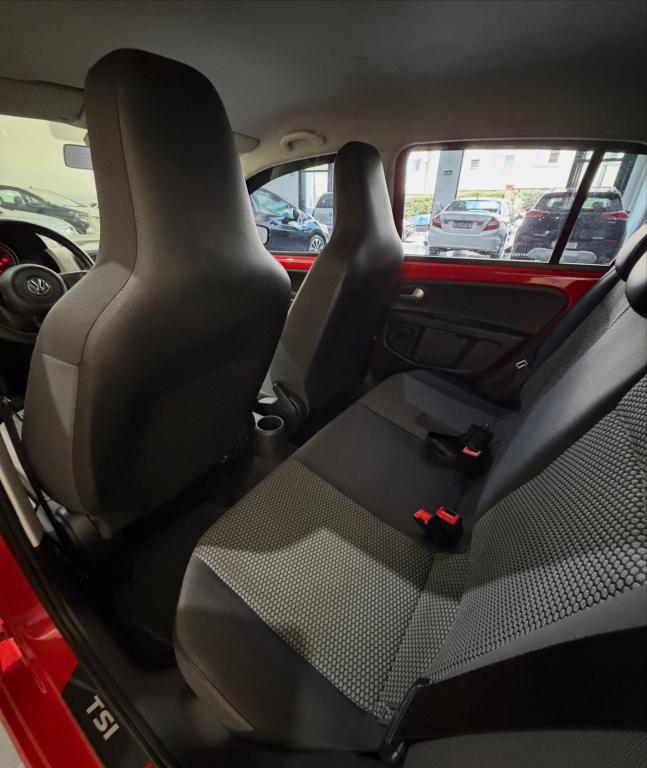VOLKSWAGEN UP - Foto