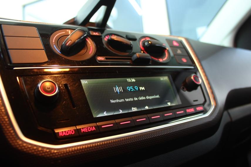 VOLKSWAGEN UP - Foto