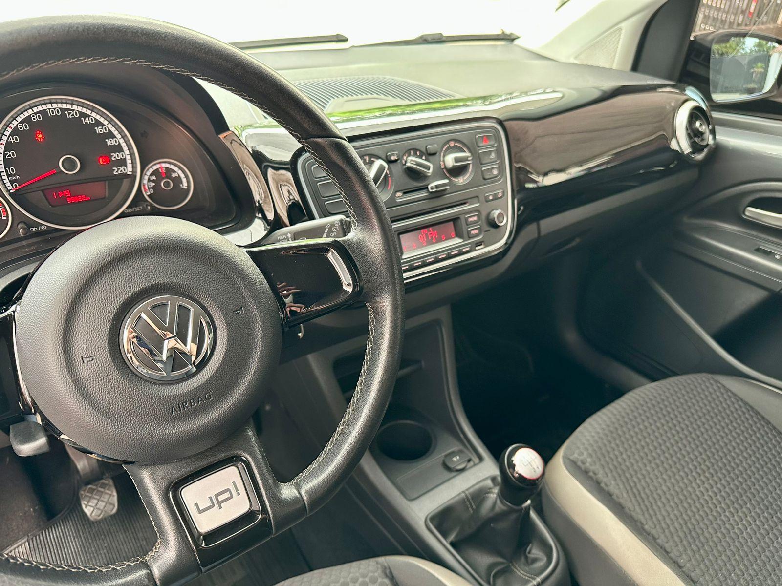 VOLKSWAGEN UP - Foto