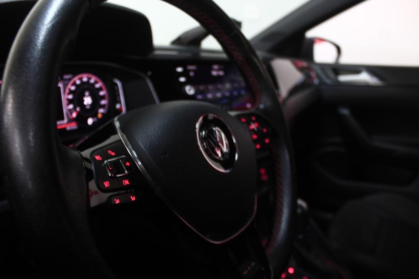 VOLKSWAGEN Virtus - Foto