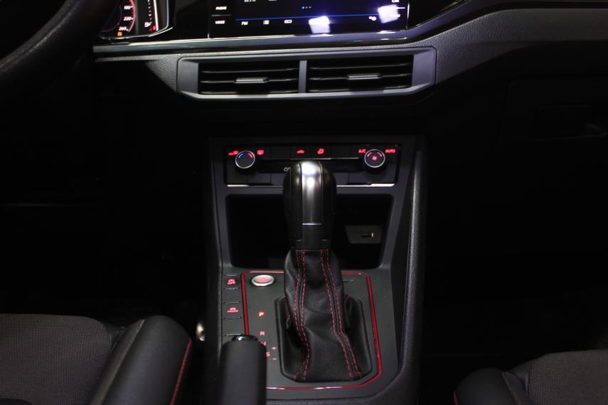 VOLKSWAGEN Virtus - Foto