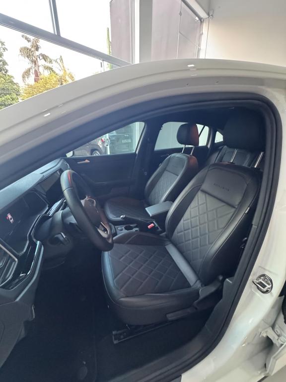 VOLKSWAGEN Virtus - Foto