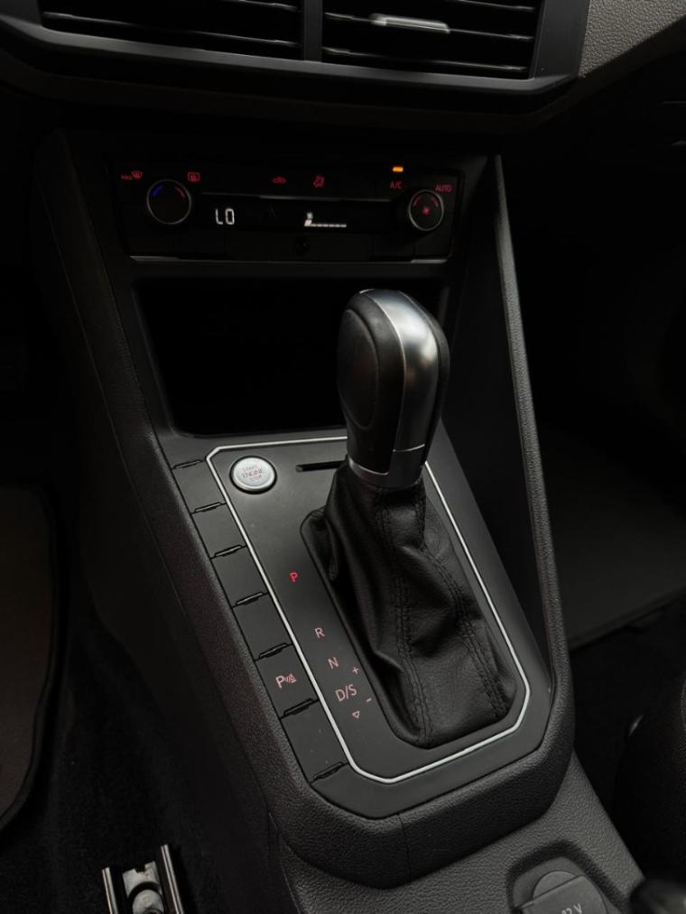 VOLKSWAGEN Virtus - Foto