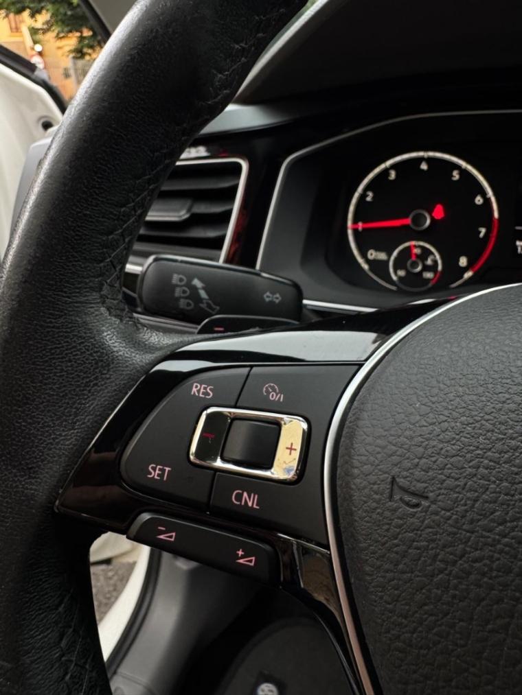 VOLKSWAGEN Virtus - Foto