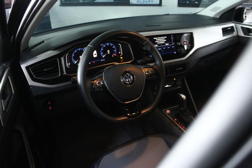 VOLKSWAGEN Virtus - Foto