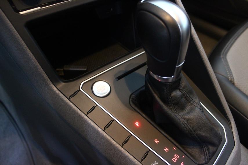 VOLKSWAGEN Virtus - Foto