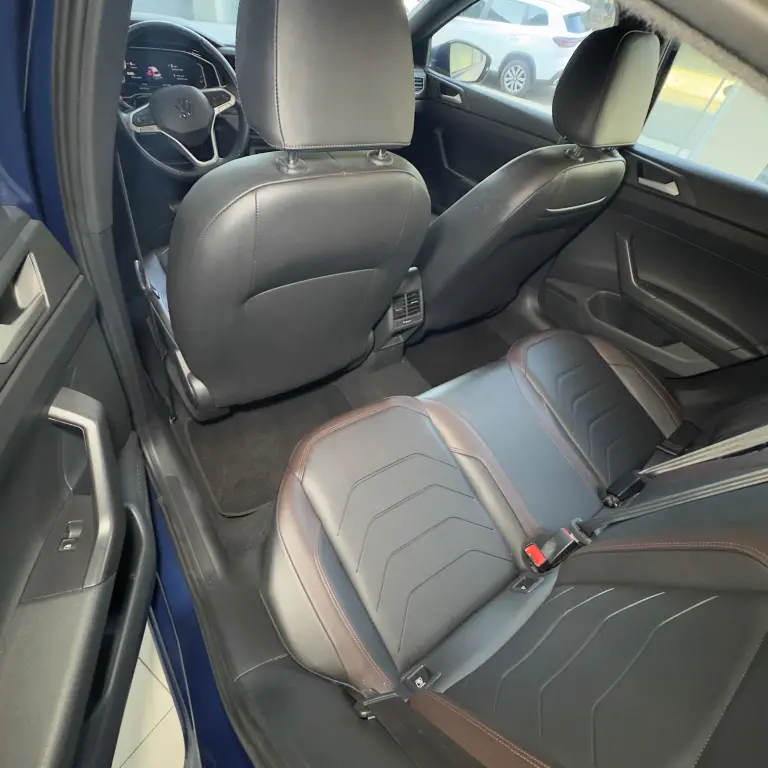 VOLKSWAGEN Virtus - Foto