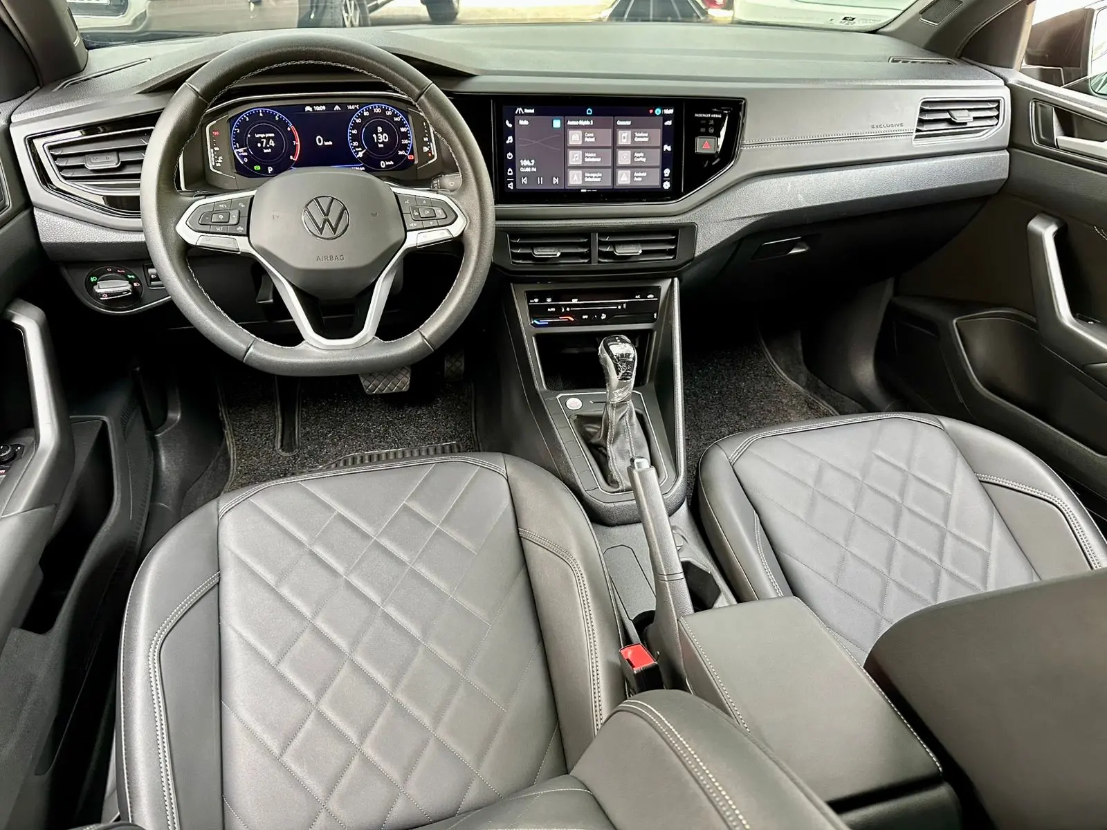 VOLKSWAGEN Virtus - Foto