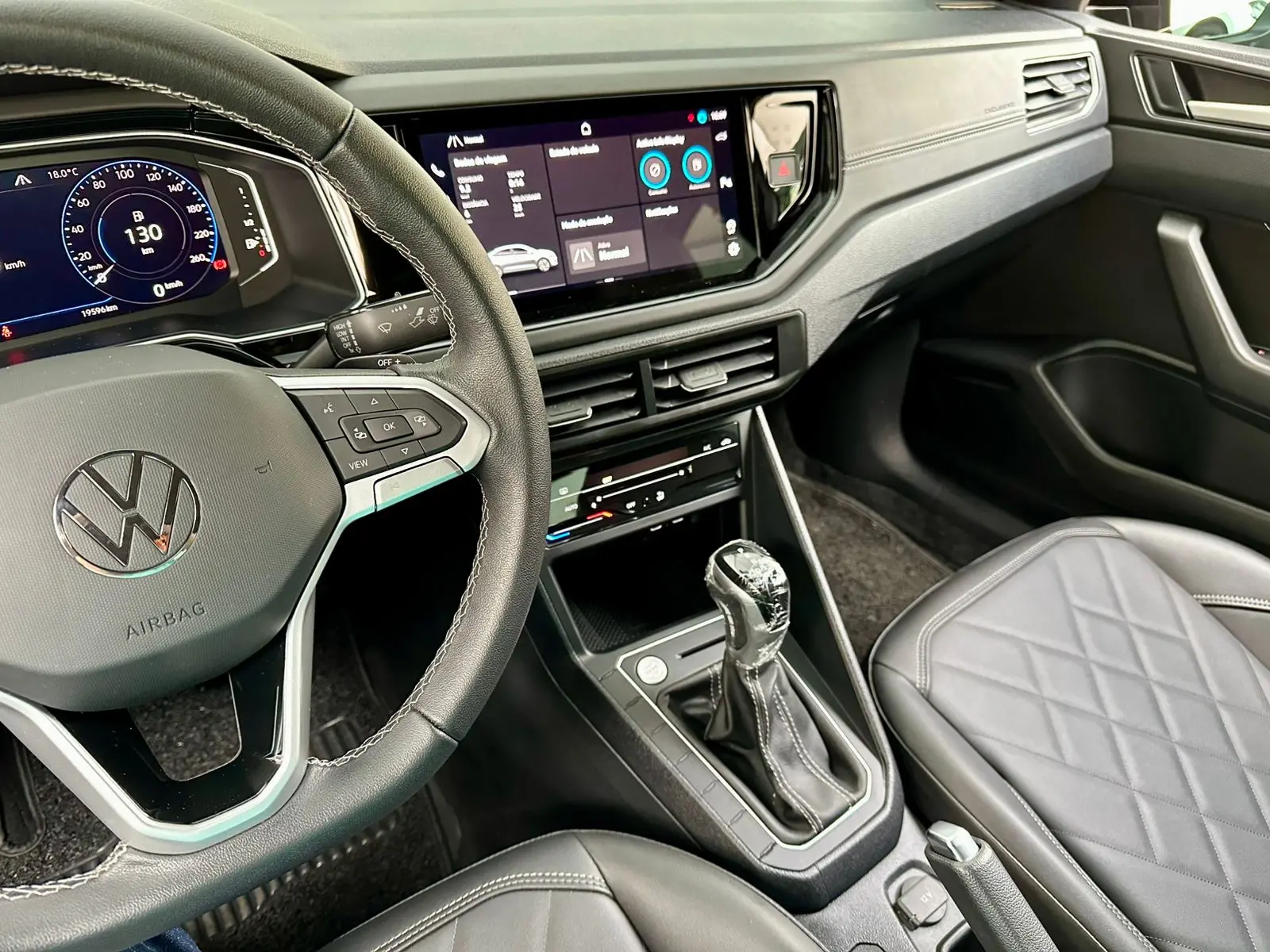 VOLKSWAGEN Virtus - Foto
