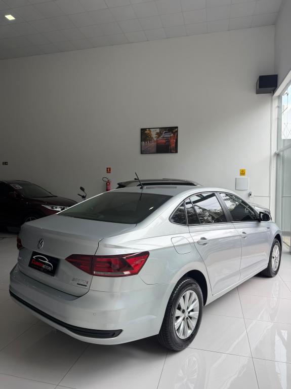 VOLKSWAGEN Virtus - Foto