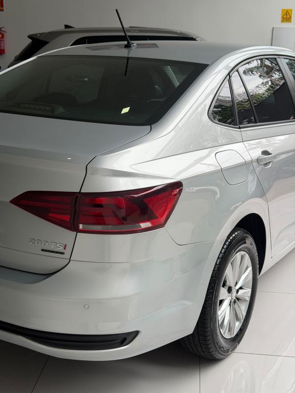 VOLKSWAGEN Virtus - Foto