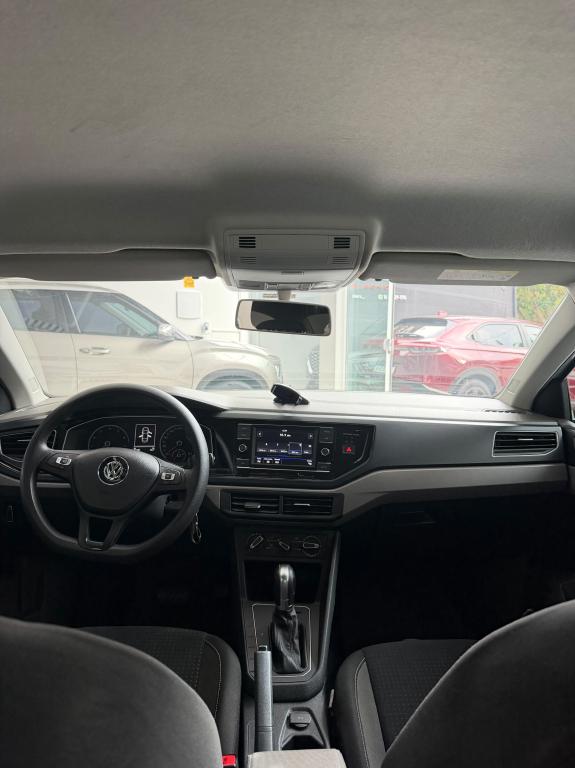 VOLKSWAGEN Virtus - Foto