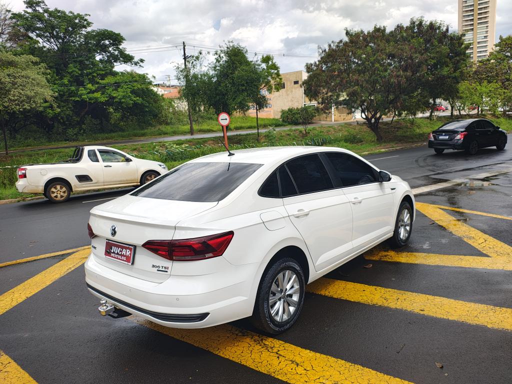 VOLKSWAGEN Virtus - Foto