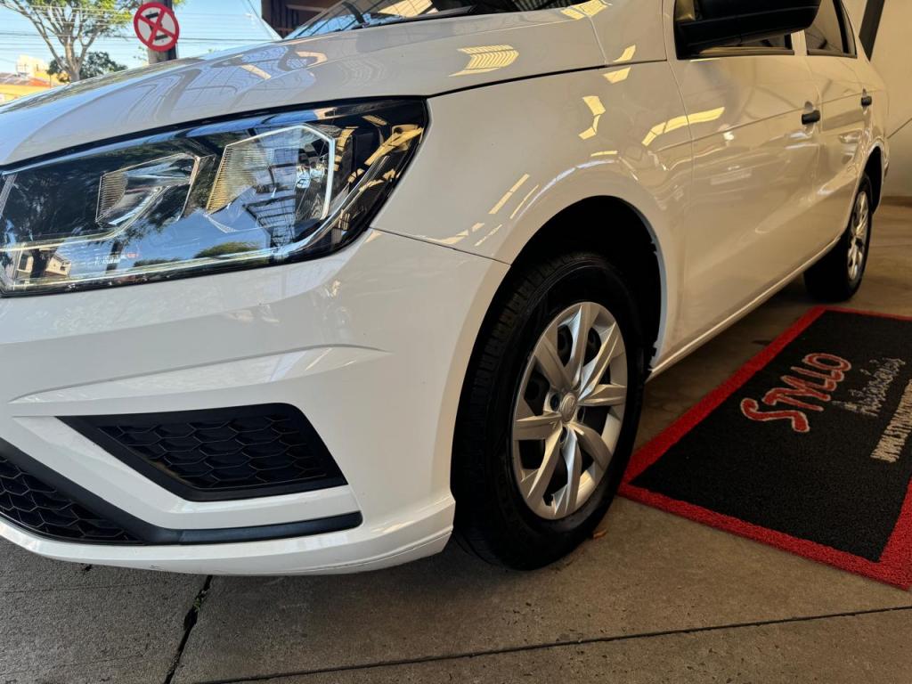 VOLKSWAGEN Voyage - Foto