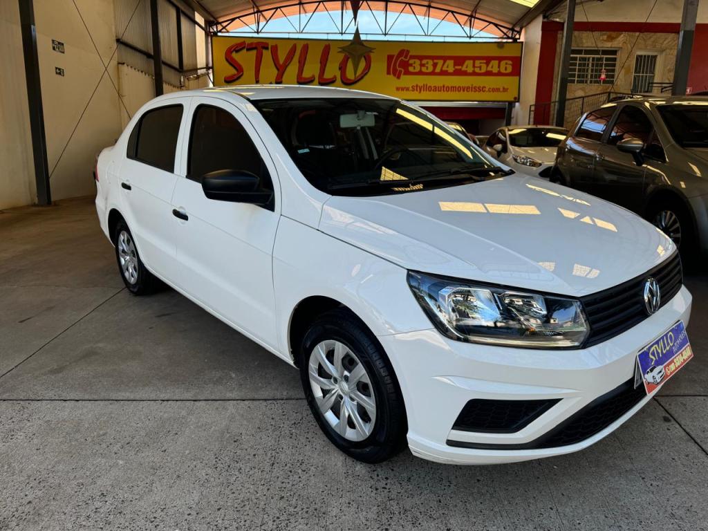 VOLKSWAGEN Voyage - Foto