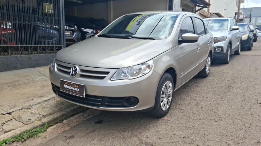 VOLKSWAGEN Voyage - Foto