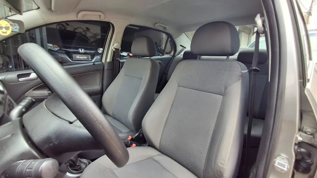 VOLKSWAGEN Voyage - Foto