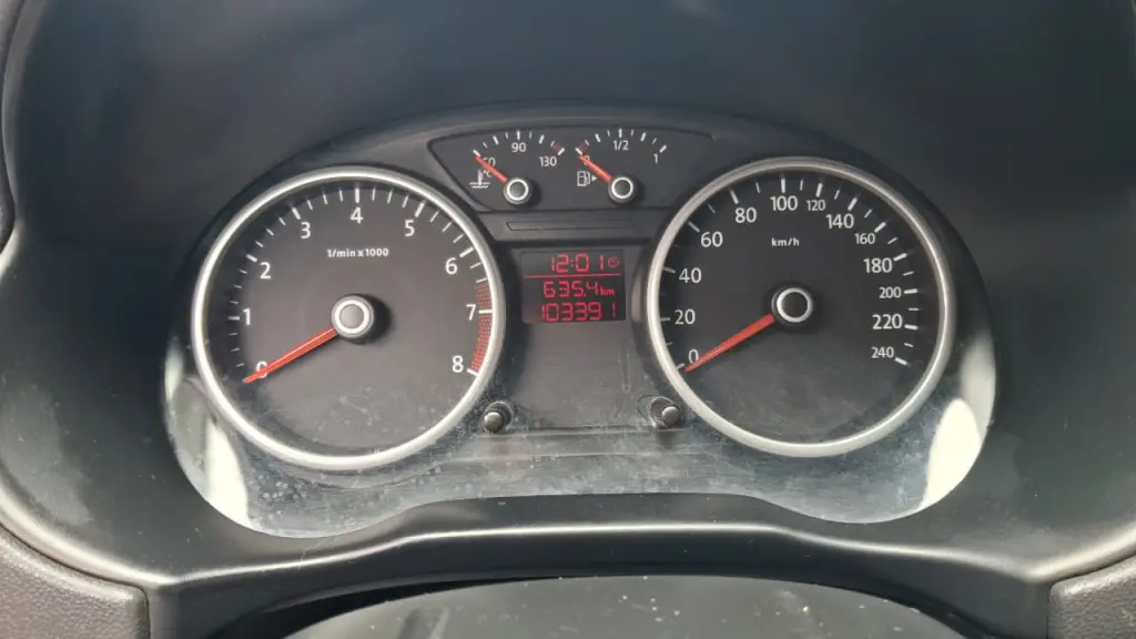 VOLKSWAGEN Voyage - Foto