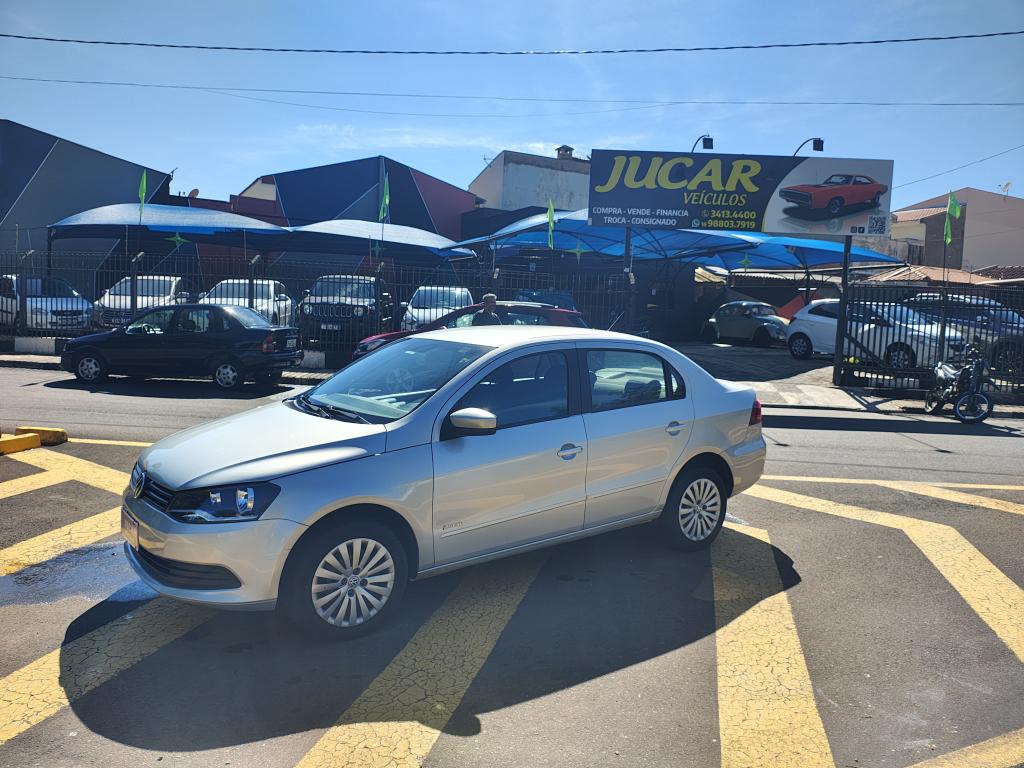 VOLKSWAGEN Voyage - Foto