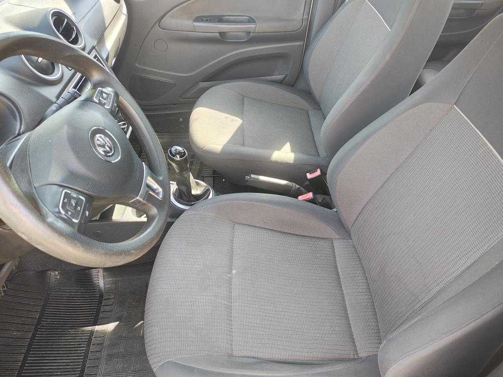 VOLKSWAGEN Voyage - Foto