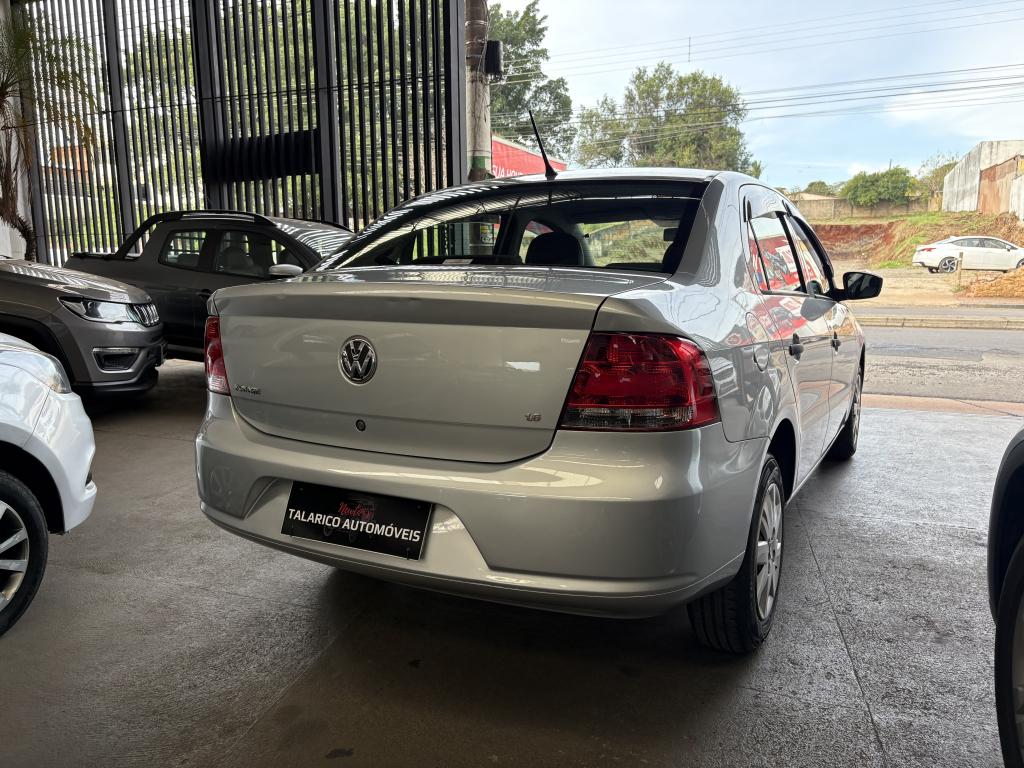 VOLKSWAGEN Voyage - Foto