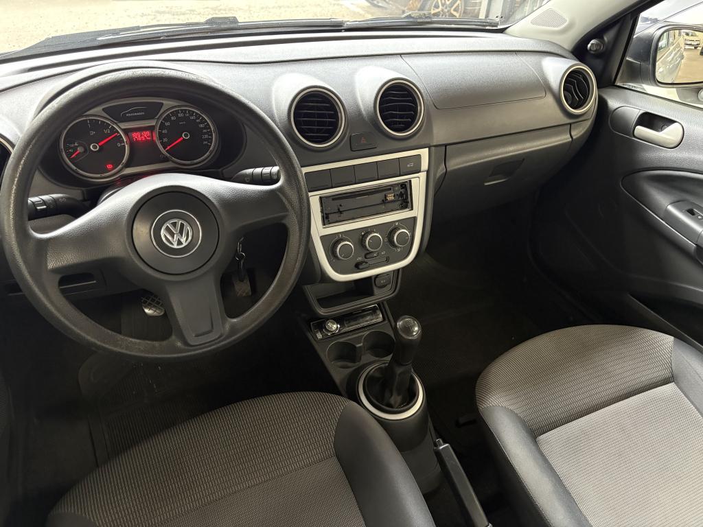 VOLKSWAGEN Voyage - Foto