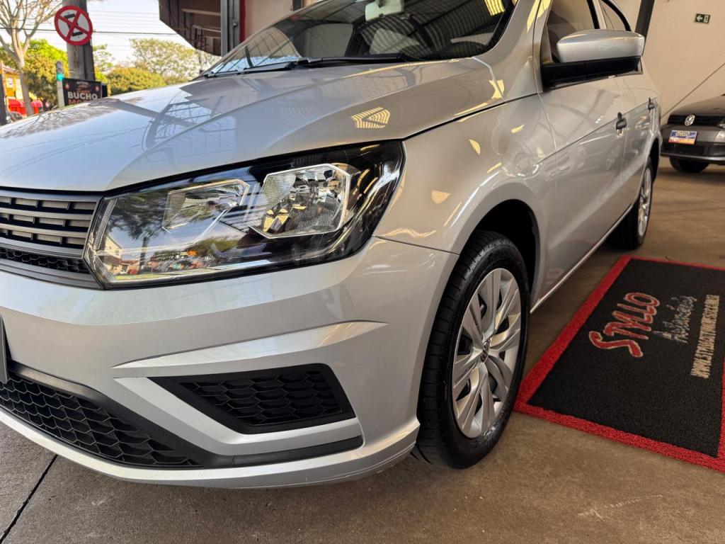 VOLKSWAGEN Voyage - Foto