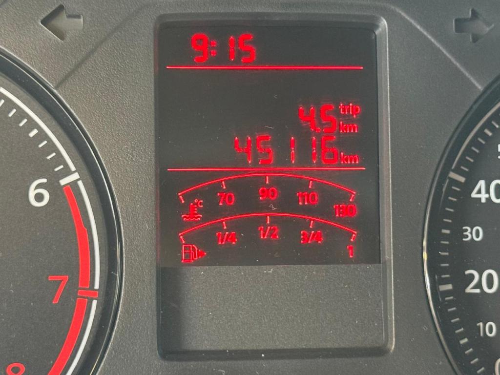 VOLKSWAGEN Voyage - Foto