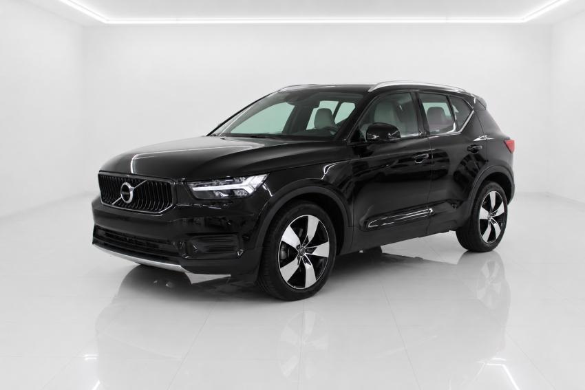 VOLVO XC40 - Foto