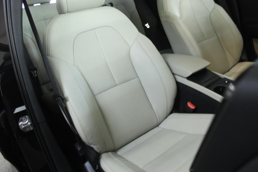 VOLVO XC40 - Foto