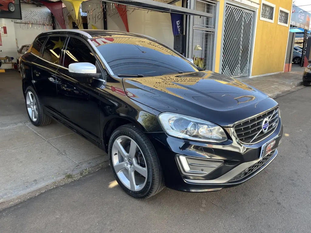 VOLVO XC60 - Foto