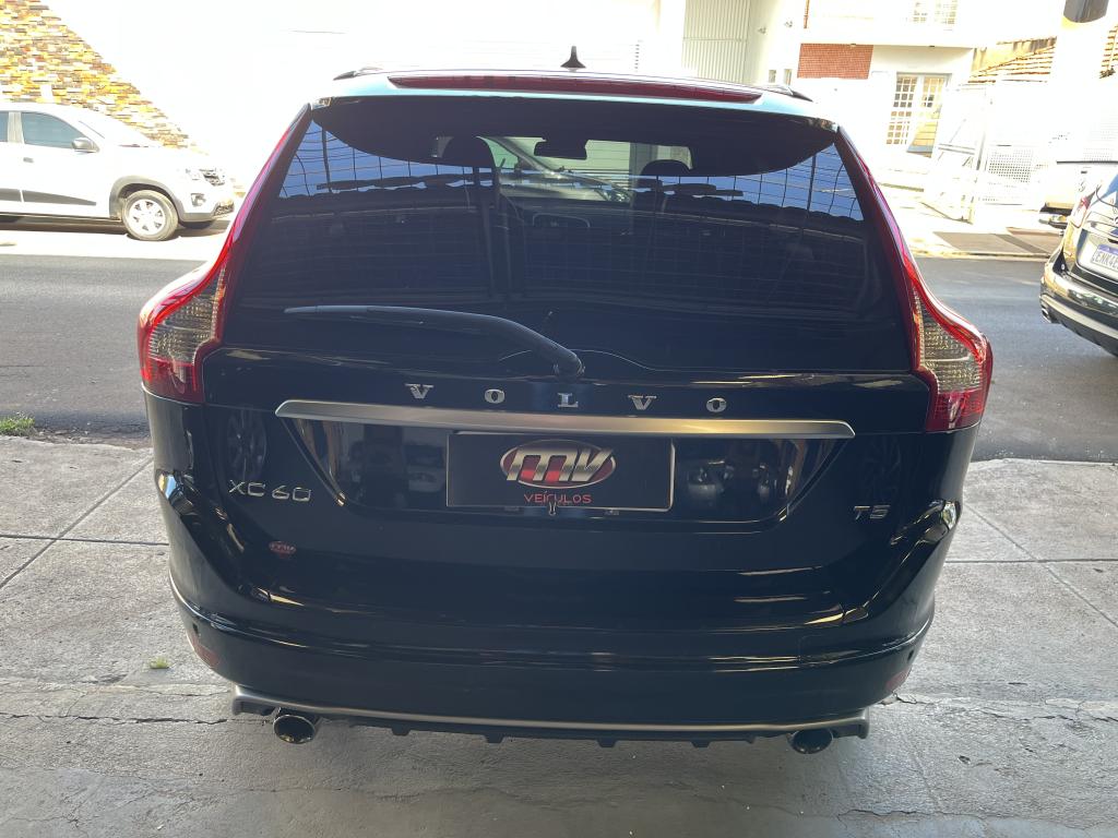 VOLVO XC60 - Foto