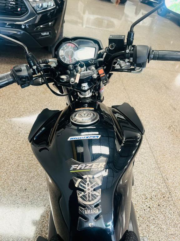 YAMAHA YS Fazer 150 - Foto